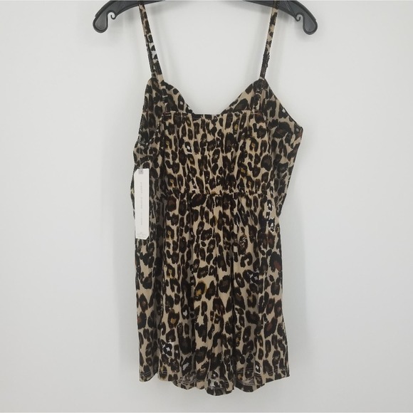 Almost Famous Cut-Out Bow Tie Front Leopard Print Romper Size Large NEW - Picture 3 of 10